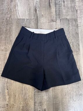 aritzia wilfred effortless black dress shorts crepette